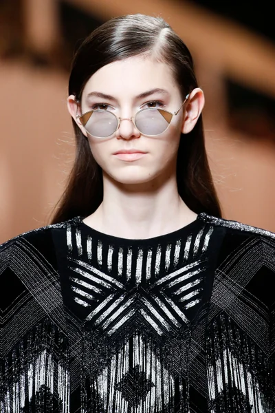 Look 111